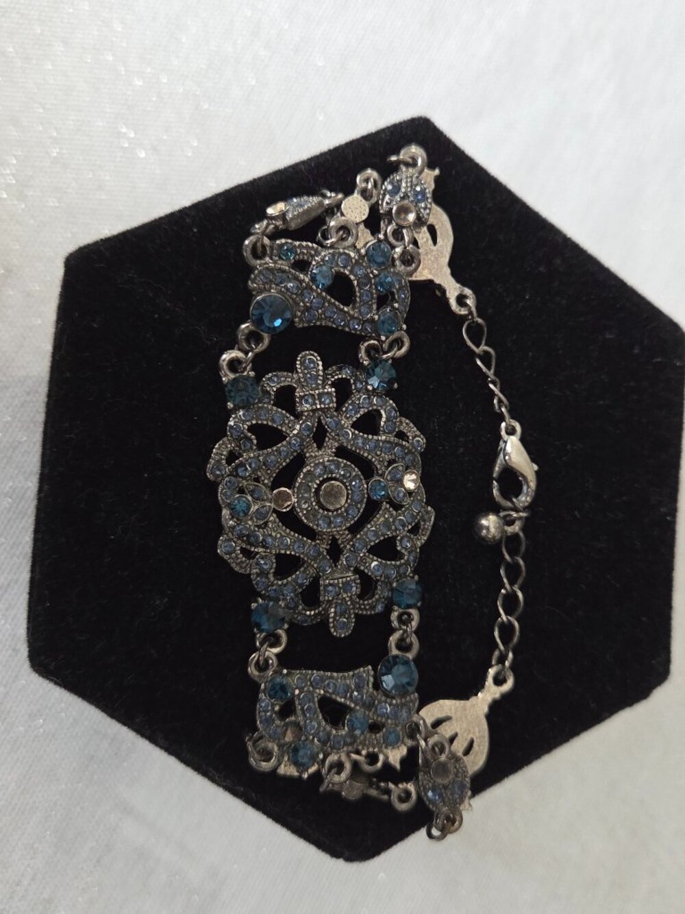 Fine Costume Jewelry Bracelet